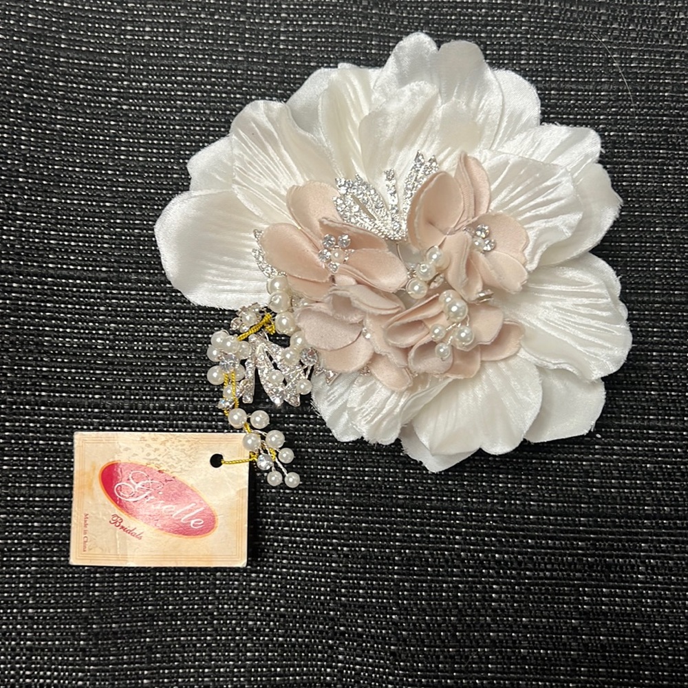 Brand new Giselle bridal hair piece.